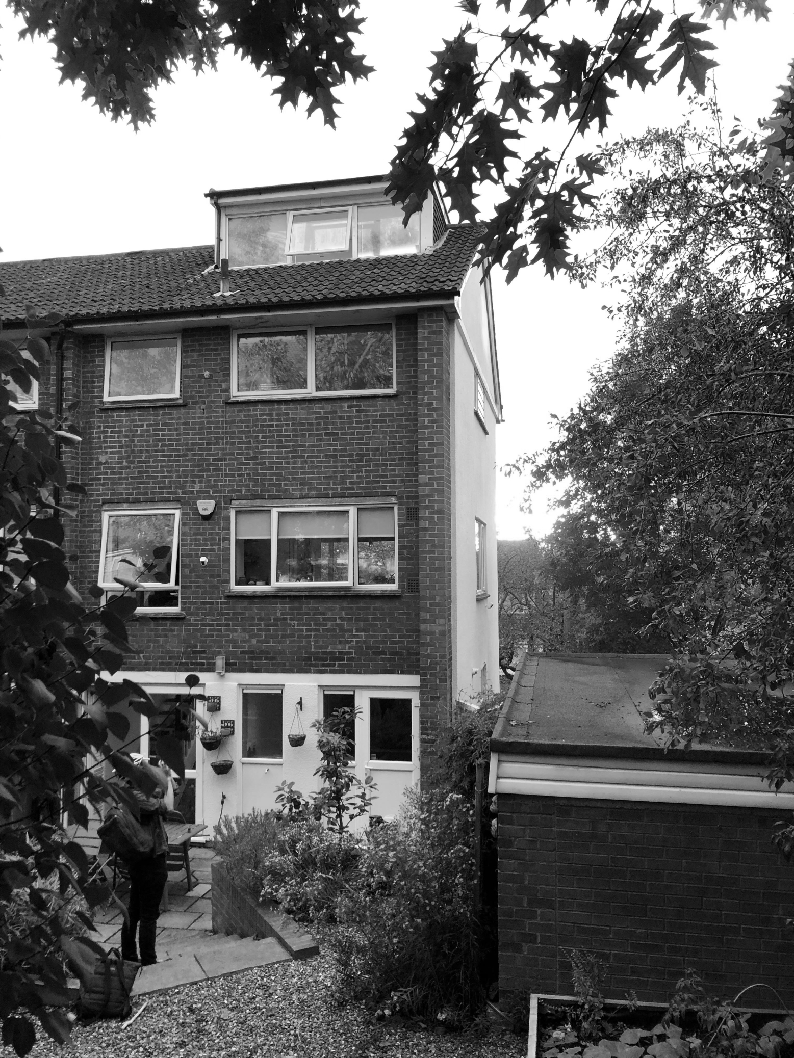 t-sa_RouseGardenExisting03_BW_LR